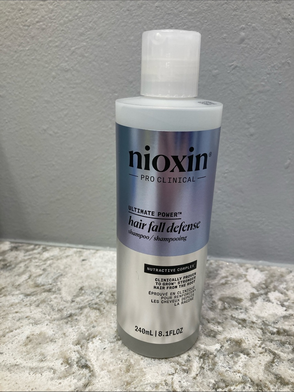 Nioxin Pro Clinical Ultimate Power Hair Fall Defense Shampoo — Silver/Blue
